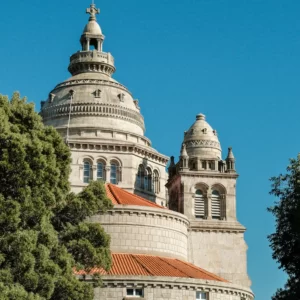 Discover the Majestic SantuÃ¡rio de Santa Luzia in Viana do Castelo